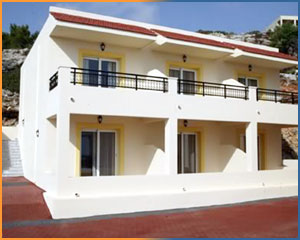 Coloma Apartments, Pefkos